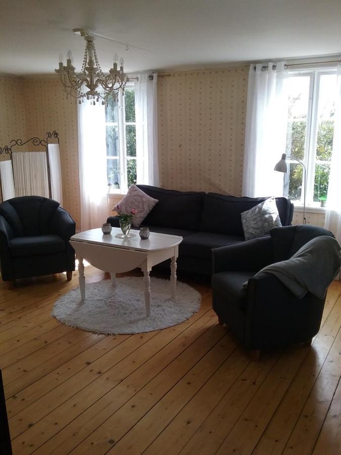 Karlstugan Cottage Vimmerby Bagian luar foto