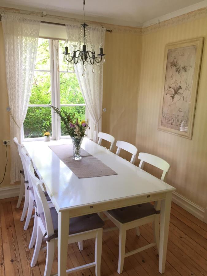 Karlstugan Cottage Vimmerby Bagian luar foto