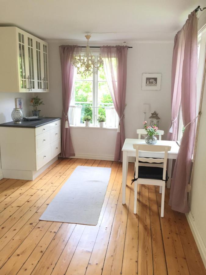 Karlstugan Cottage Vimmerby Bagian luar foto